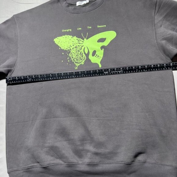 The Mayfair Group Rory Kramer Sweatshirt Mens 2XL Gray Butterfly Skull Crewneck - Picture 10 of 15